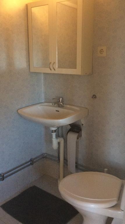 Skyberga Torp Kumla Villa Buitenkant foto