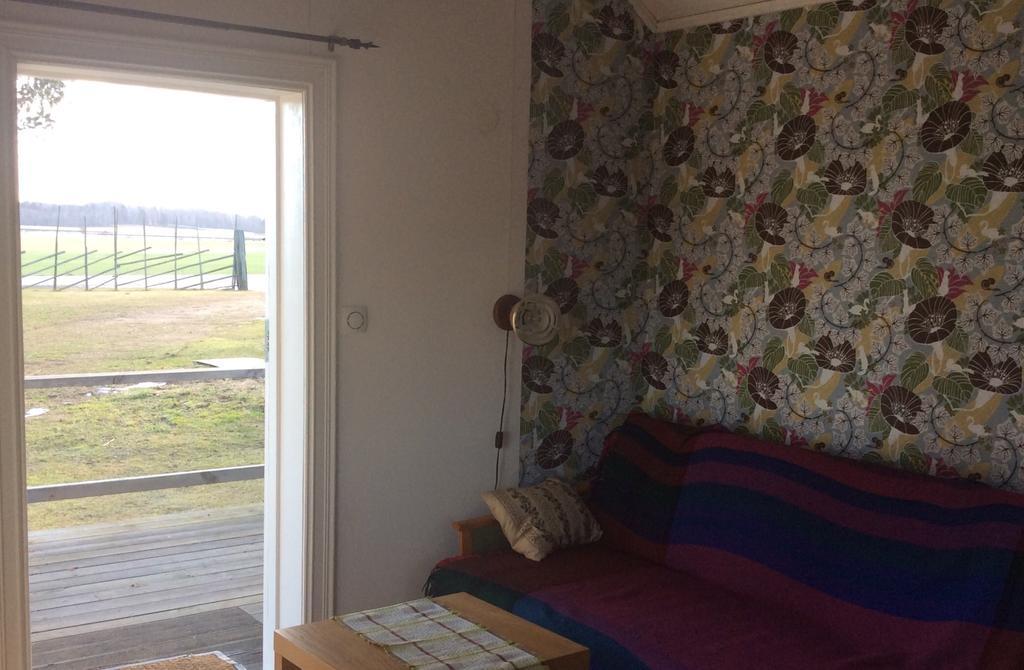 Skyberga Torp Kumla Villa Buitenkant foto