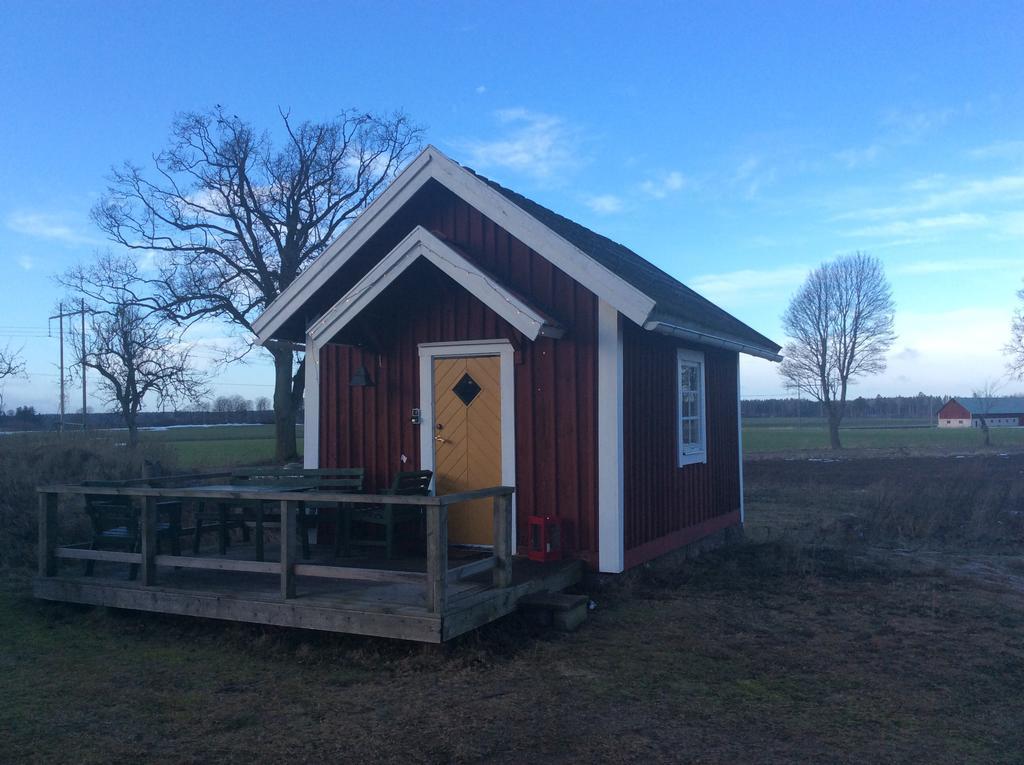 Skyberga Torp Kumla Villa Buitenkant foto